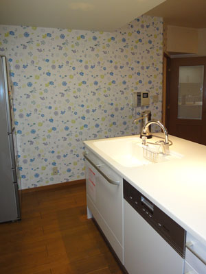 壁を撤去し開放的なキッチンに 壁を撤去し開放的なキッチンに